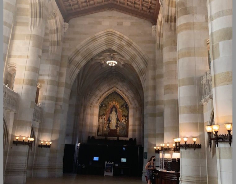 The entrance of Sterling Memorial Library 
