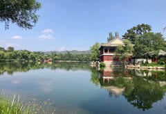 Chinese Lake